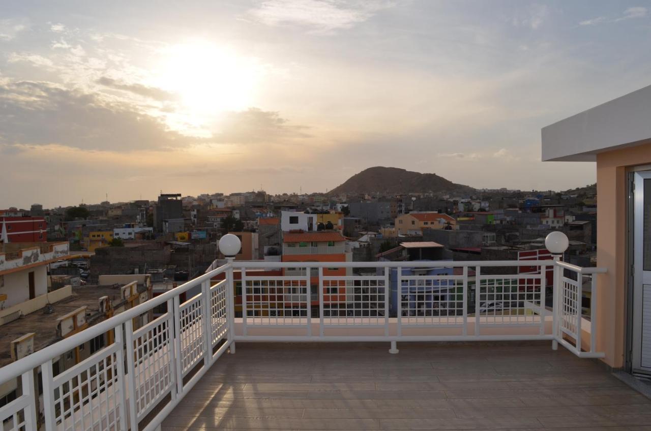 Apartamento Terra Branca Praia Bagian luar foto