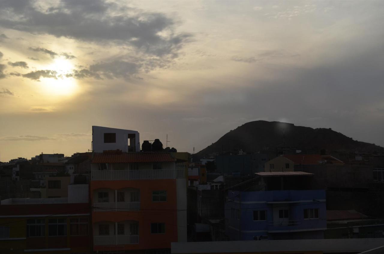 Apartamento Terra Branca Praia Bagian luar foto