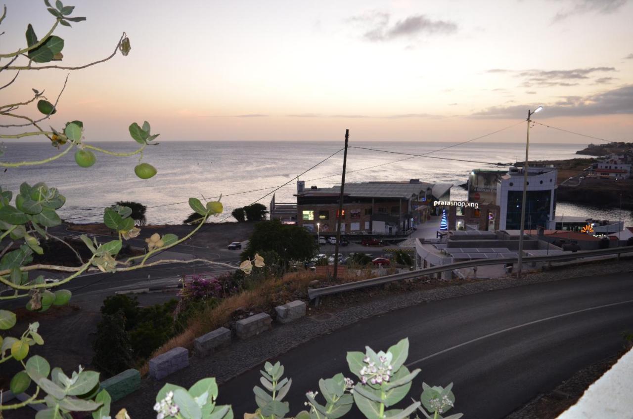 Apartamento Terra Branca Praia Bagian luar foto