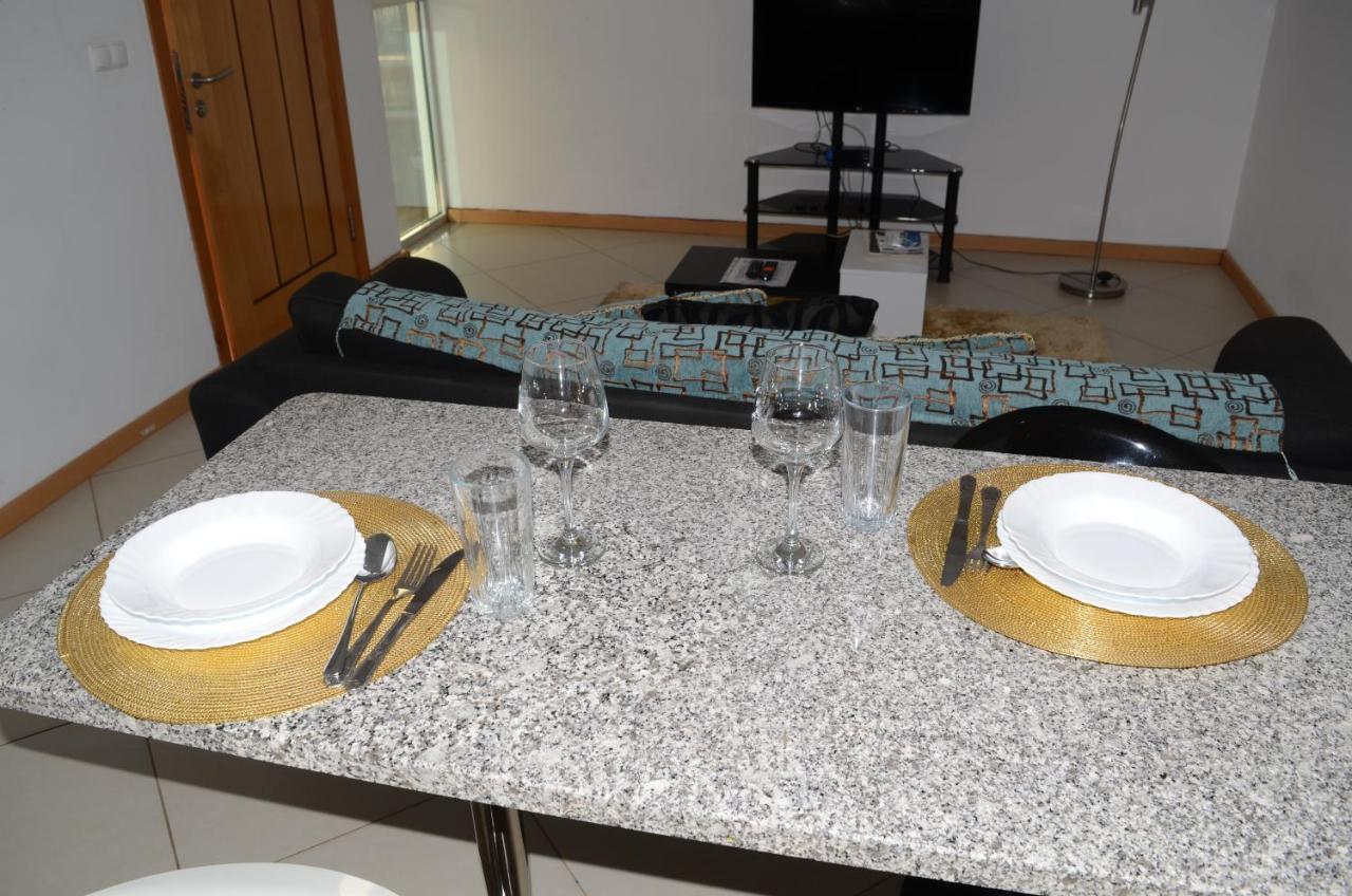 Apartamento Terra Branca Praia Bagian luar foto