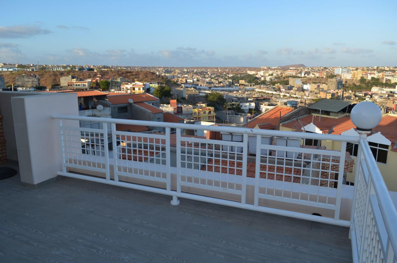 Apartamento Terra Branca Praia Bagian luar foto